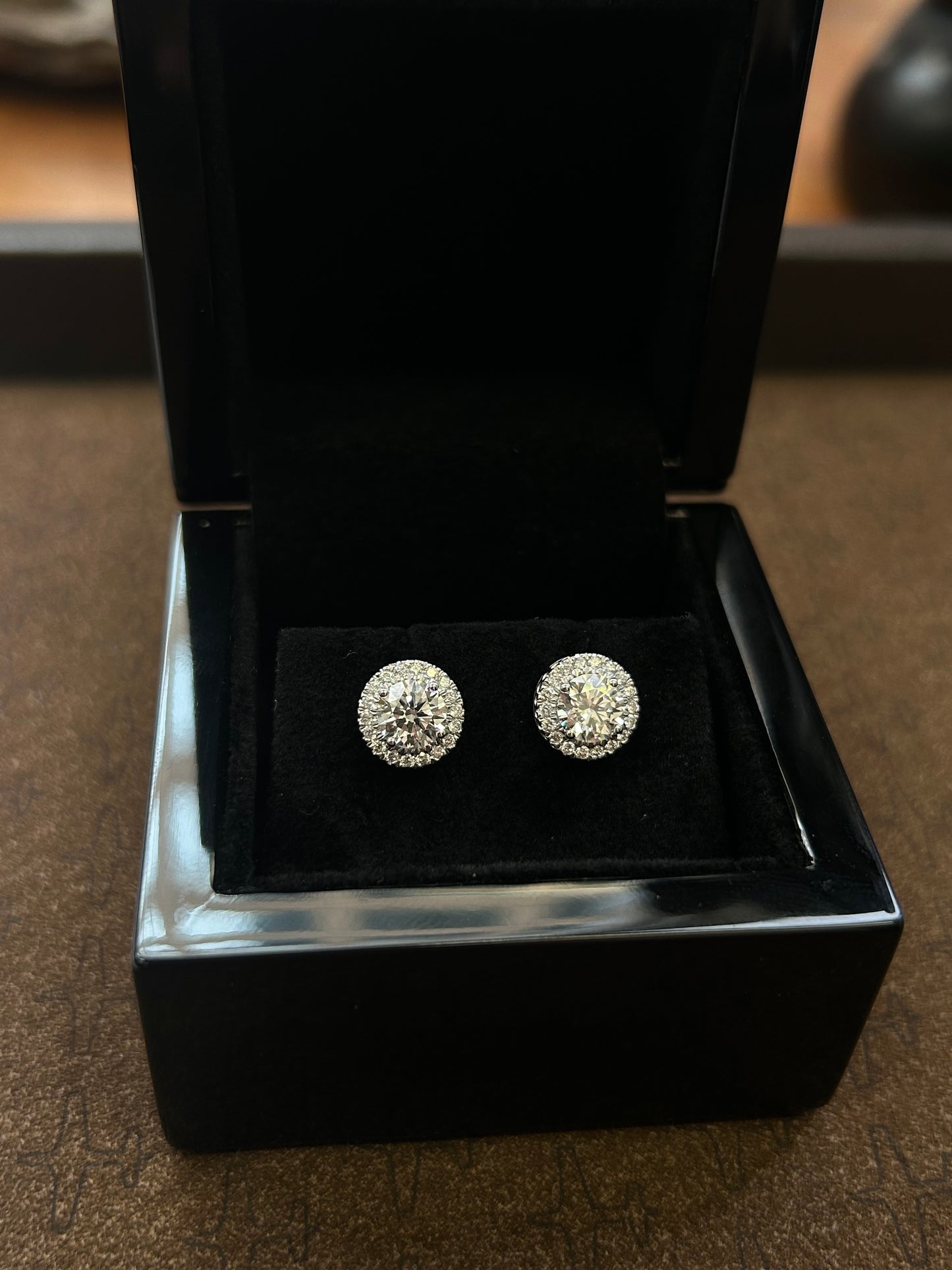 Lab grown diamond Stud earrings 18k white gold 1.60TCW