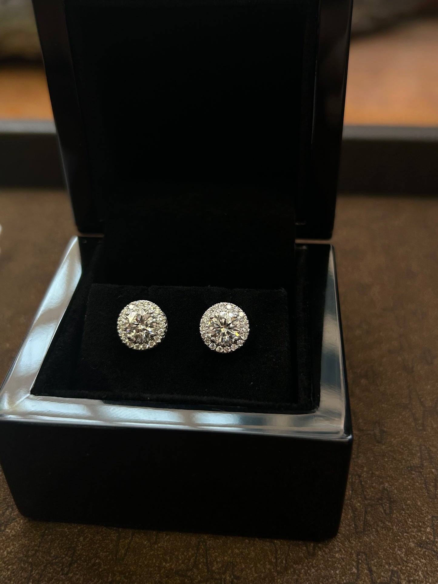 Lab grown diamond Stud earrings 18k white gold 1.60TCW