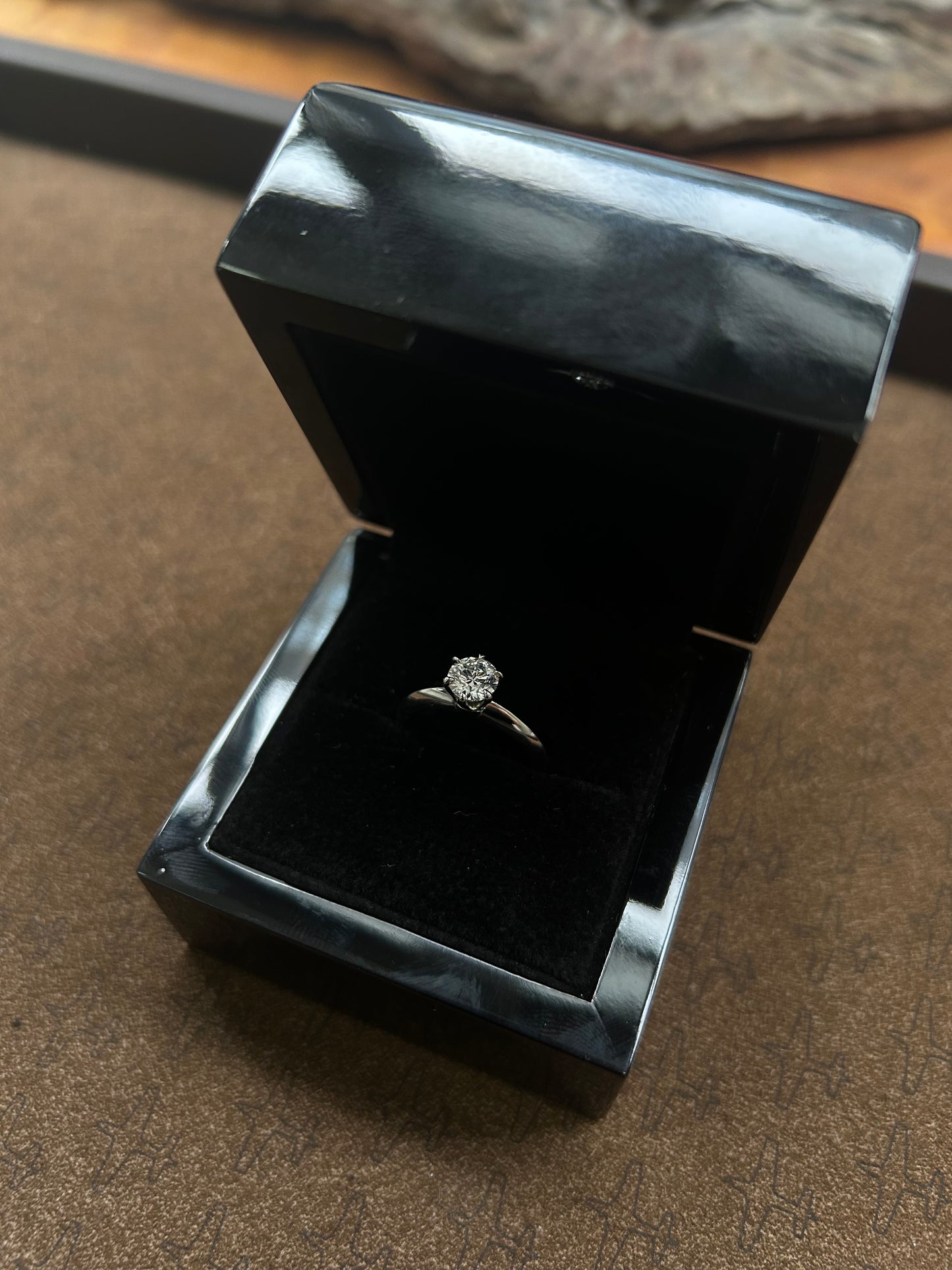 VS2 Natural diamond engagement ring 0.71TCW 18k white gold