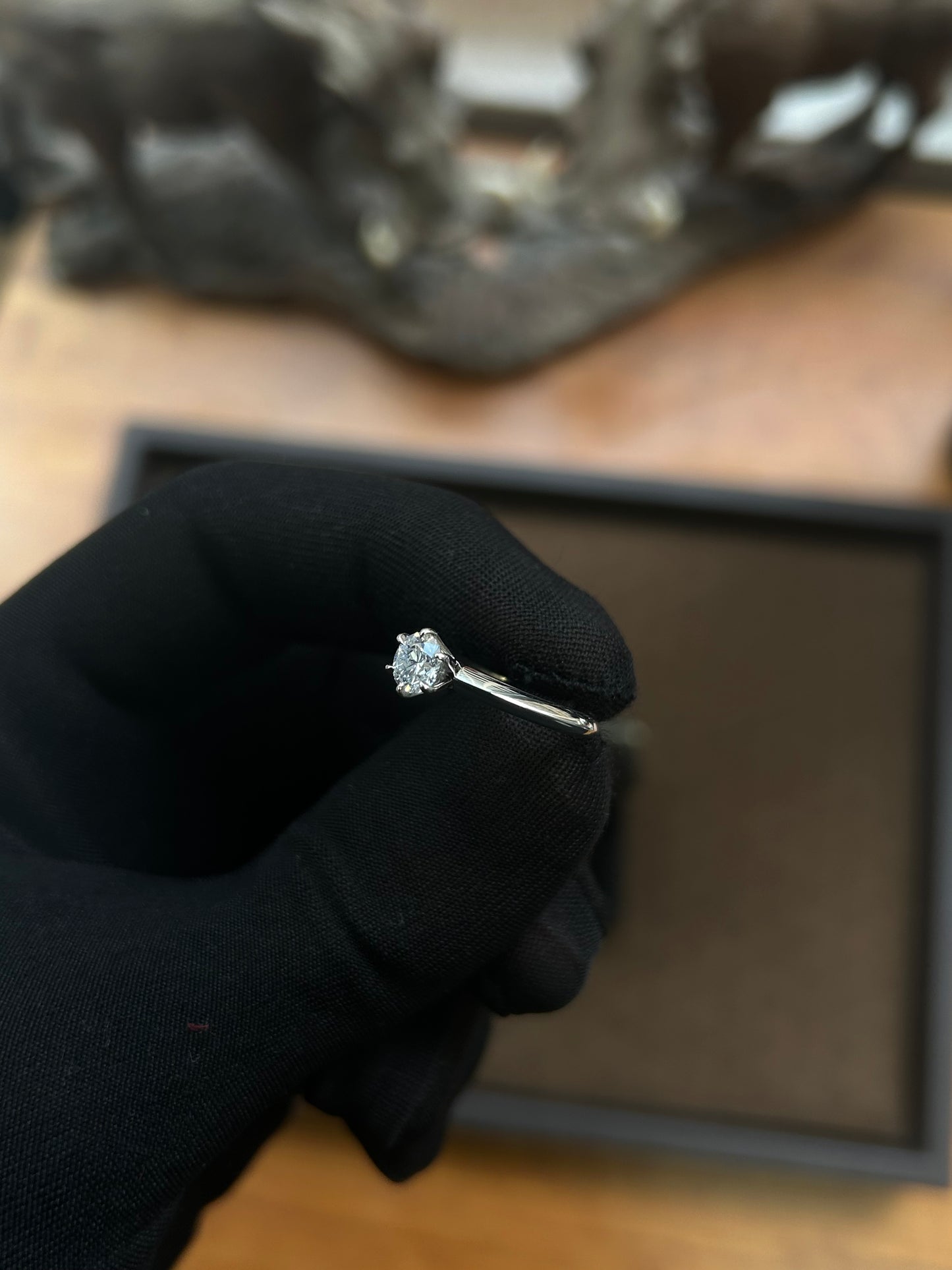 VS2 Natural diamond engagement ring 0.71TCW 18k white gold