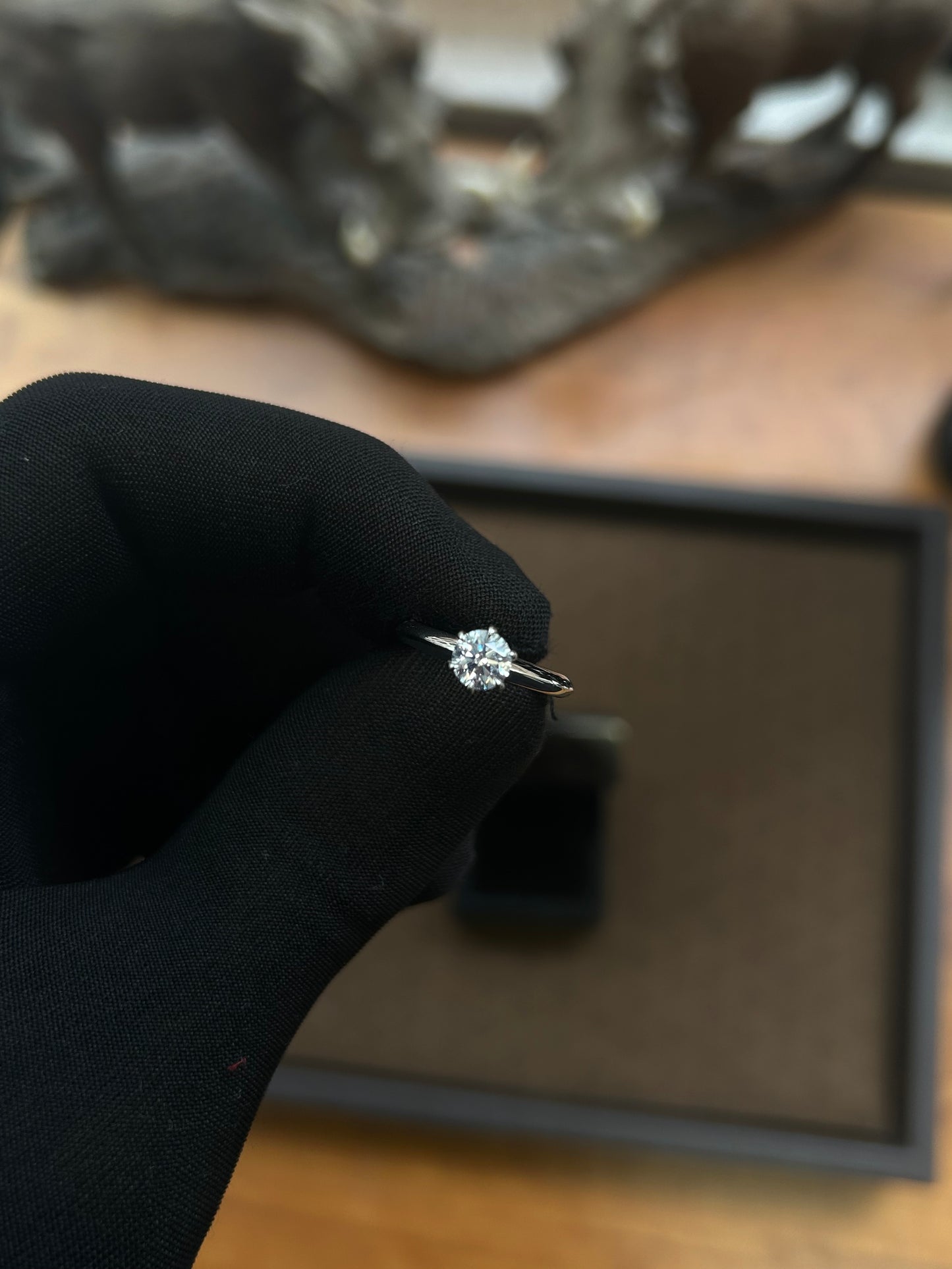 VS2 Natural diamond engagement ring 0.71TCW 18k white gold