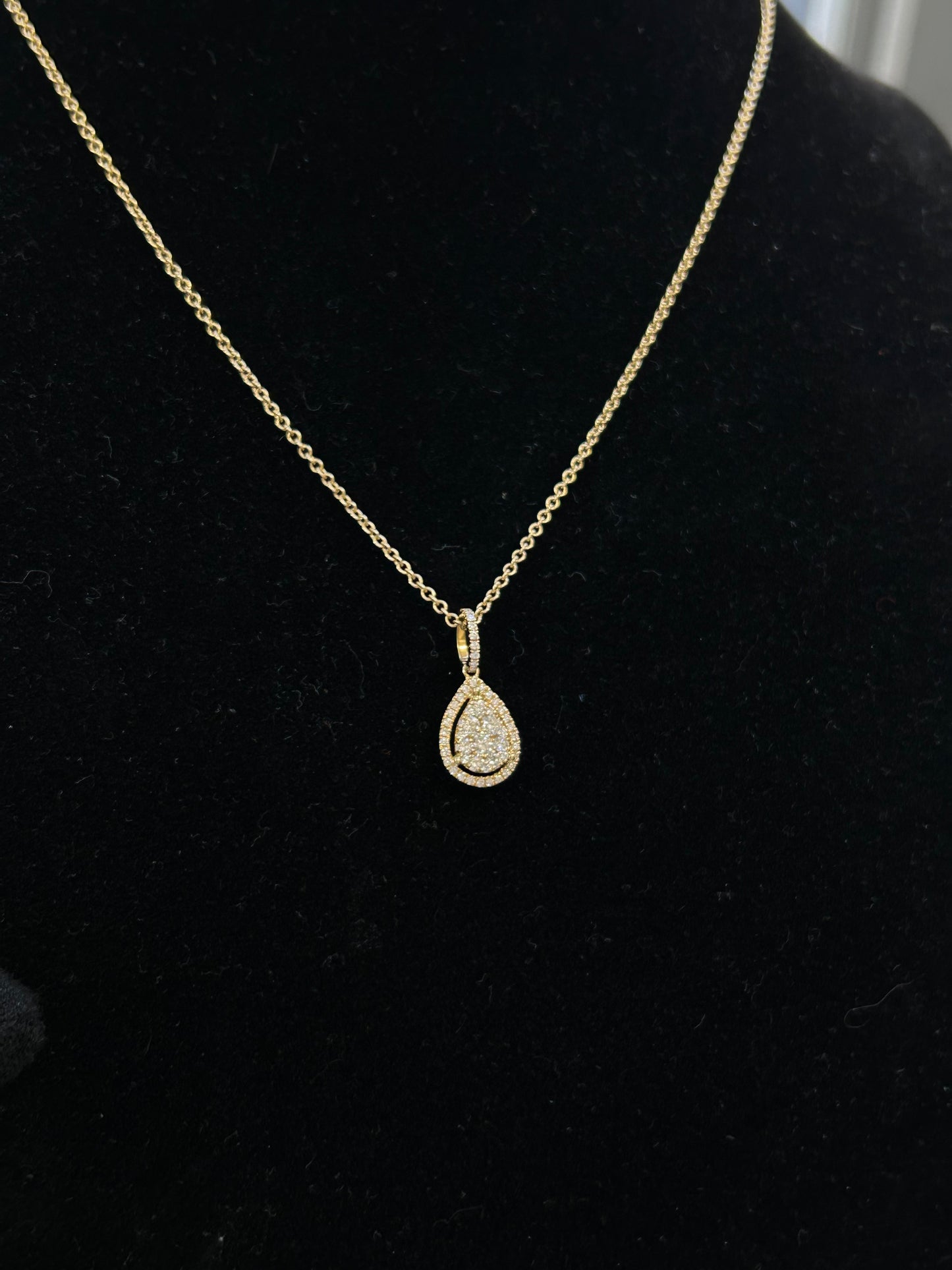 Natural diamond pendant with necklace 0.50TCW 18k yellow gold