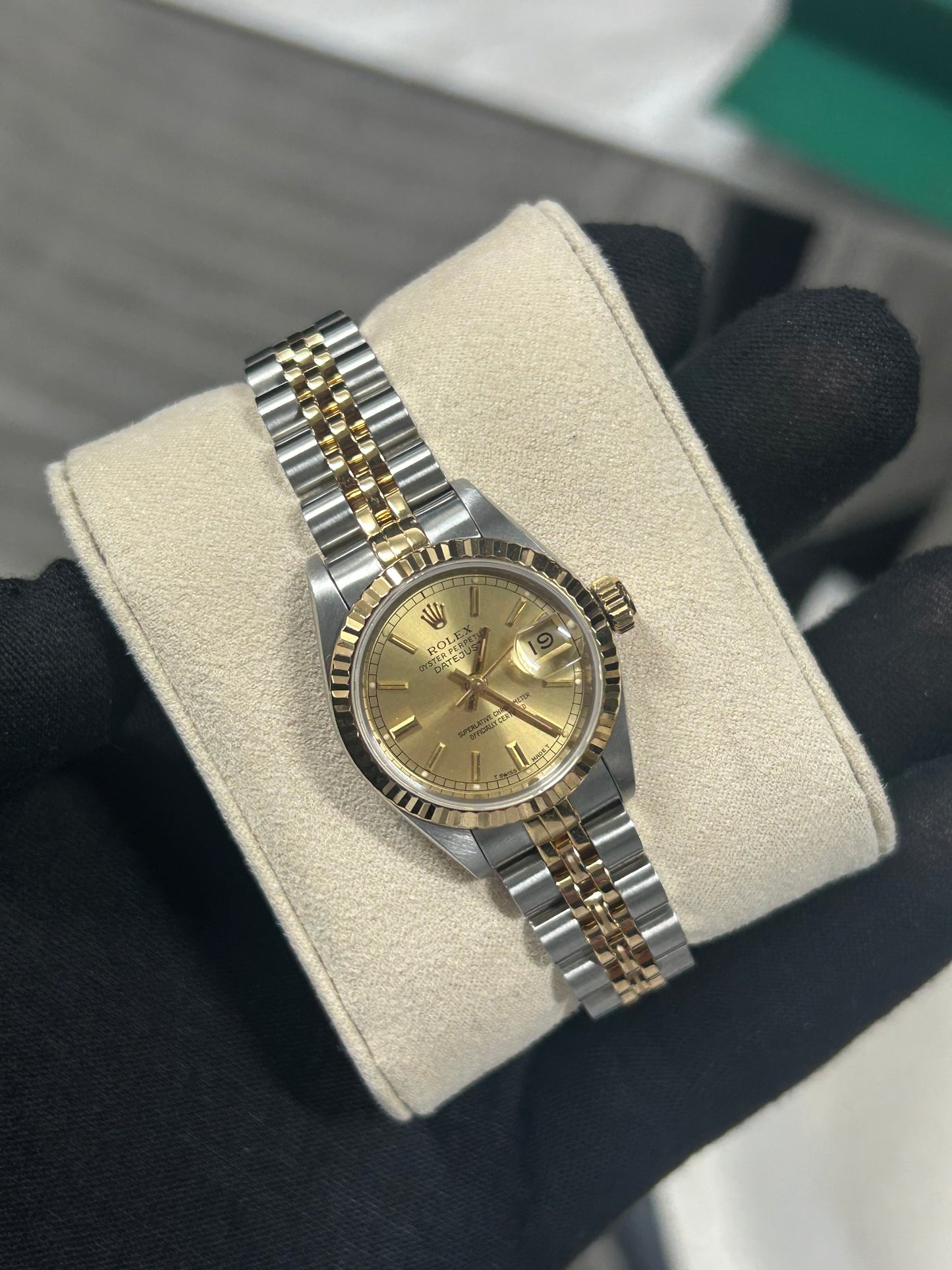 Rolex Lady’s Datejust 26mm Champagne Dial 69173 Two Tone Yellow Gold 1993