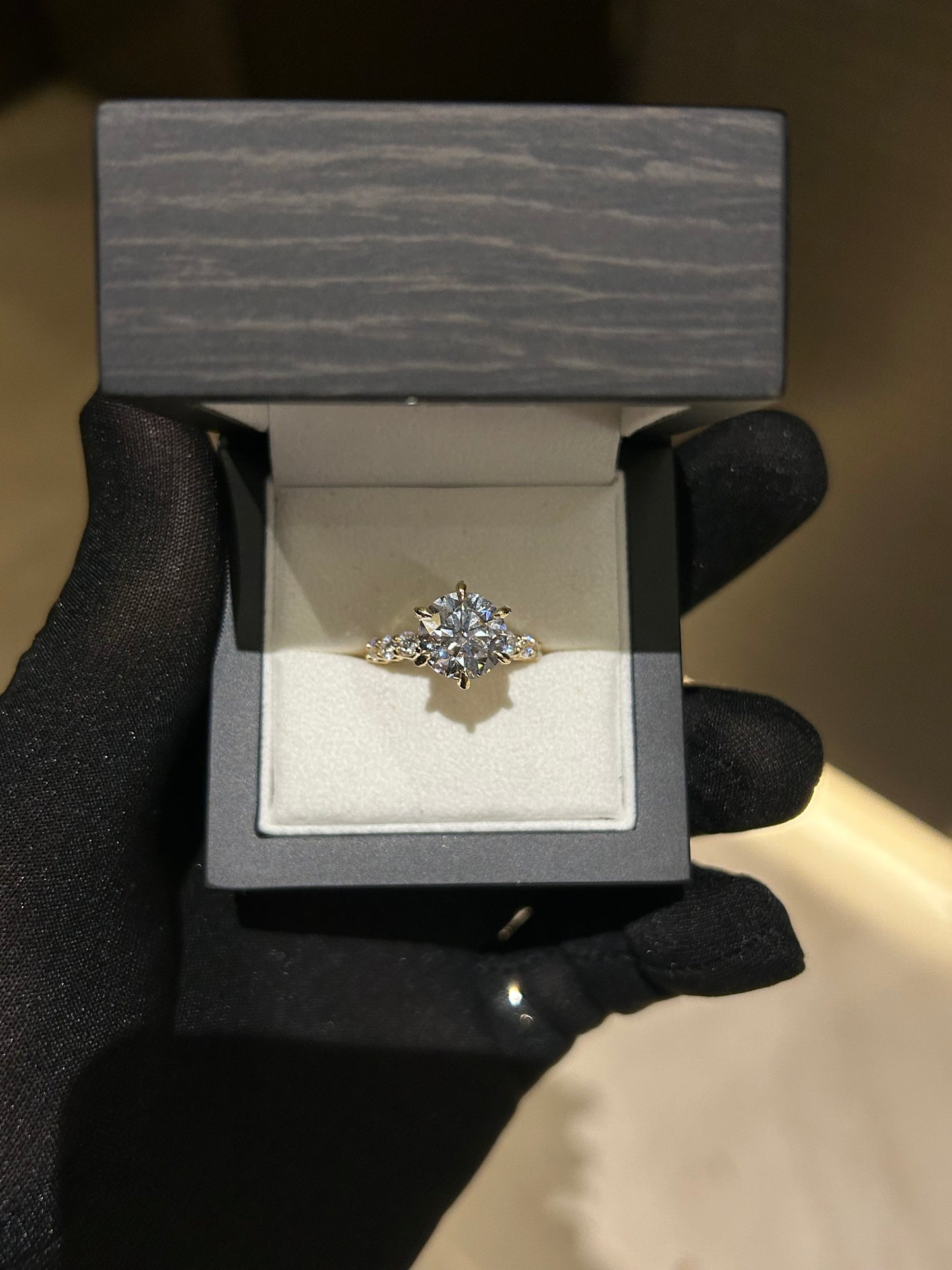 4.04 carat lab/Natural diamond engagement ring 18k yellow gold