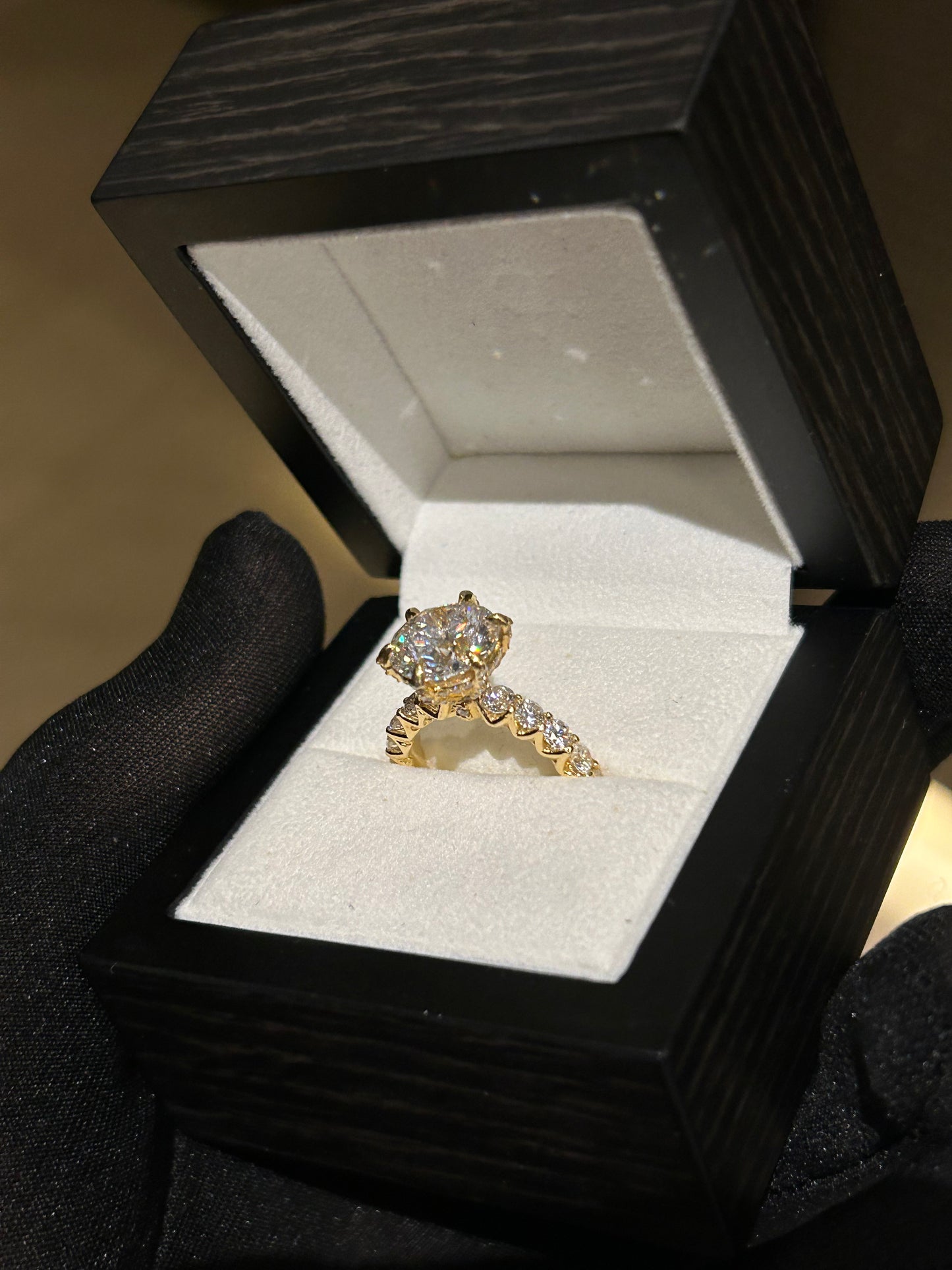 4.04 carat lab/Natural diamond engagement ring 18k yellow gold