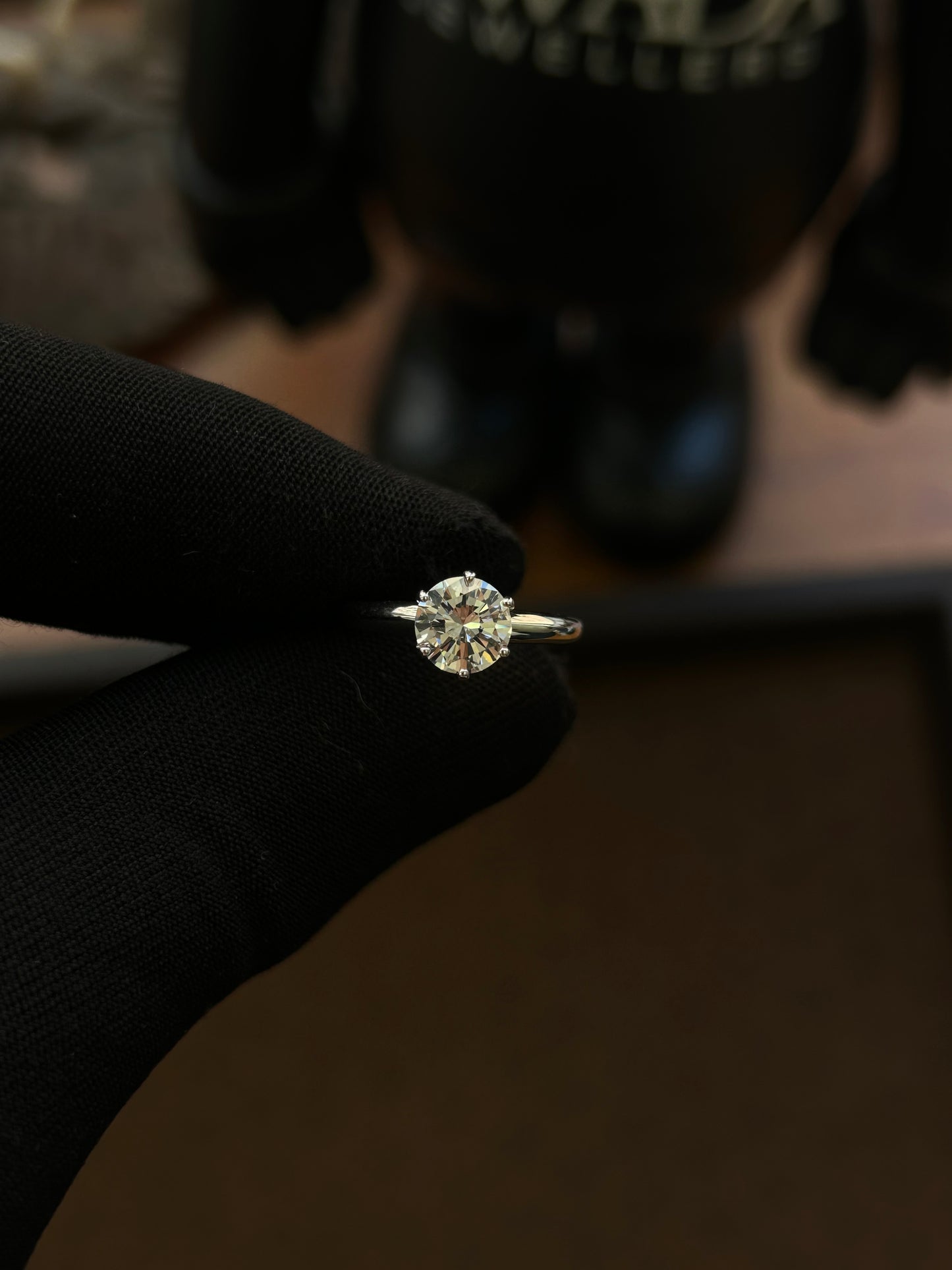 1ct VS1 natural diamond platinum engagement ring