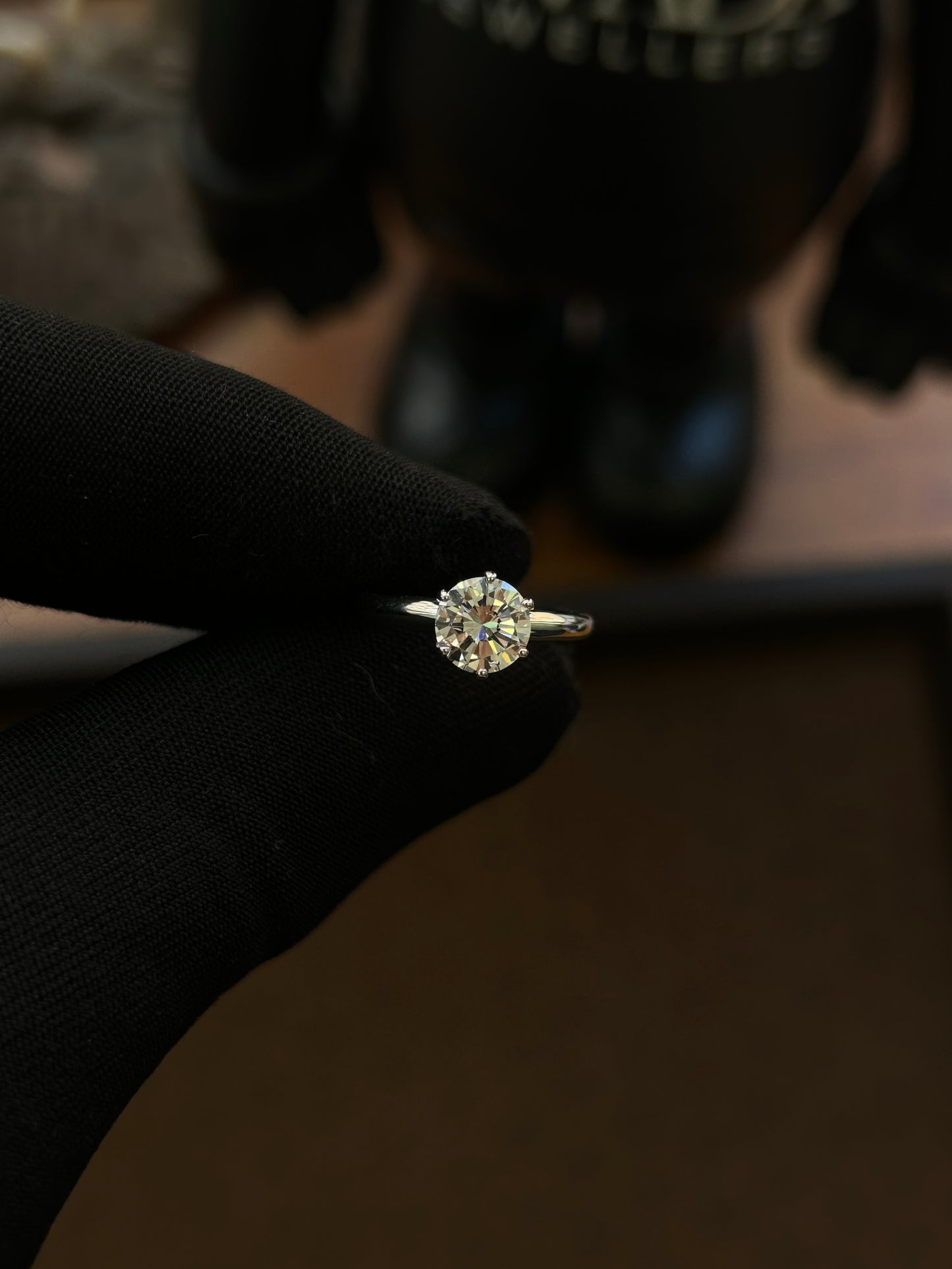 1ct VS1 natural diamond platinum engagement ring