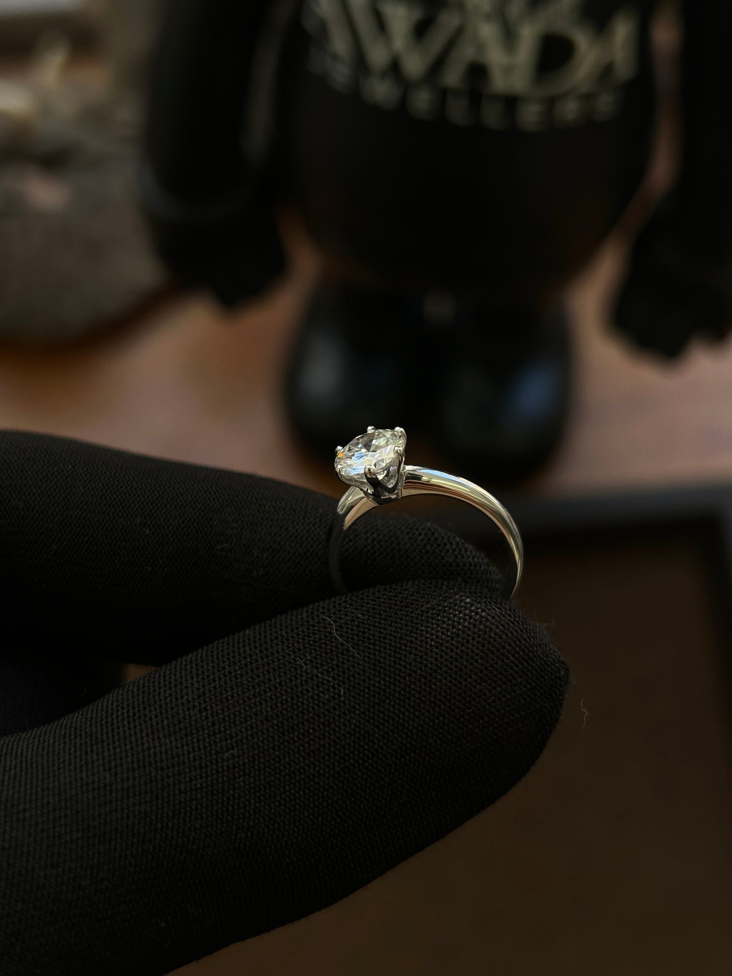 1ct VS1 natural diamond platinum engagement ring